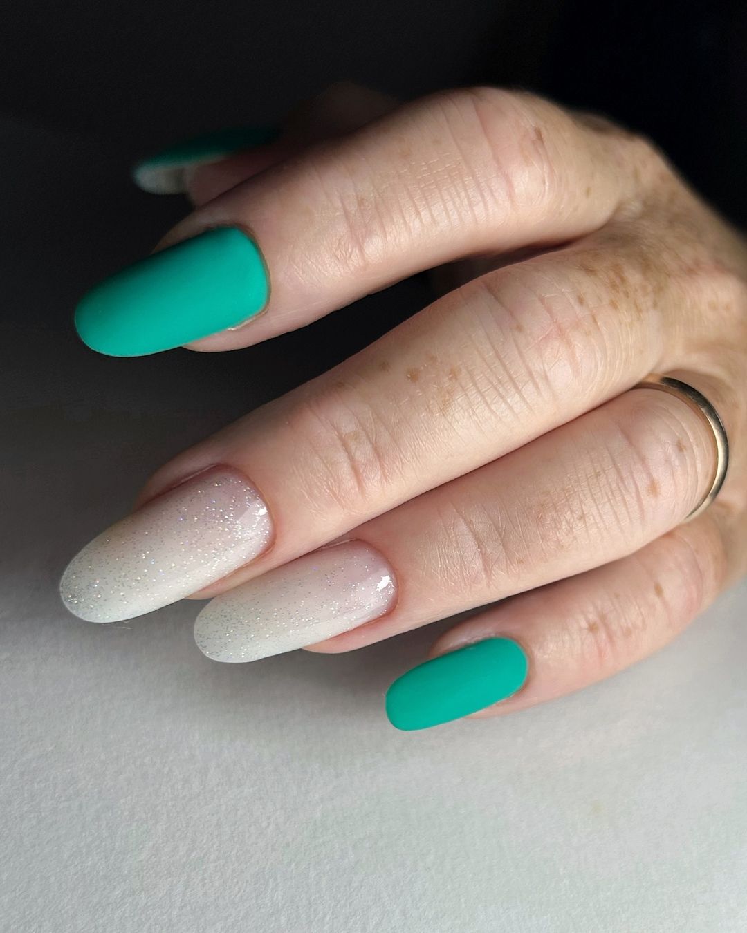 Smalto semipermanente, Studios, Paris green, 8ml