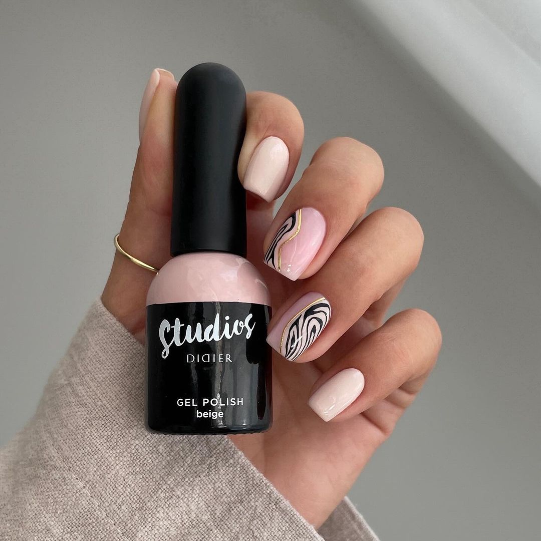 Smalto semipermanente, Studios, TPO & HEMA free, beige, Didier Lab, 8ml