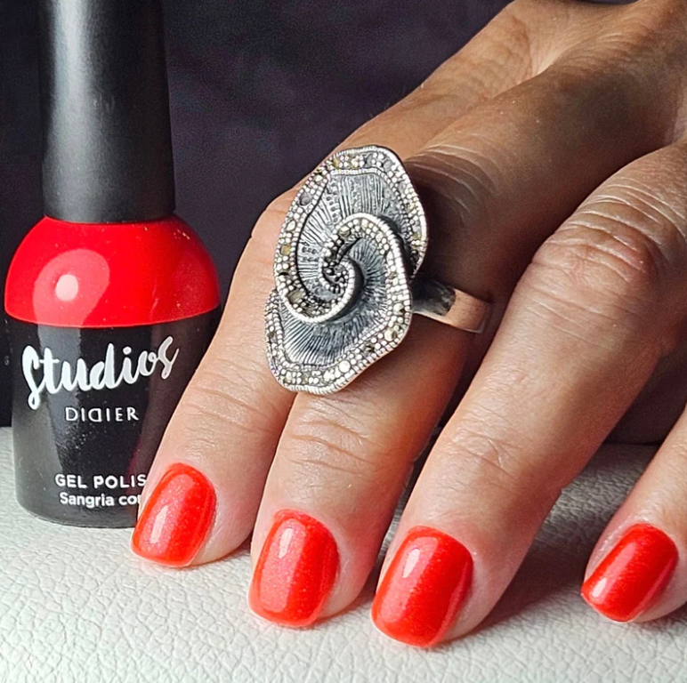 Smalto semipermanente, Studios, TPO & HEMA free, Sangria Coral, Didier Lab, 8ml